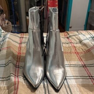 Forever 21 Silver Women's Ankle Stiletto Boots Sz 8